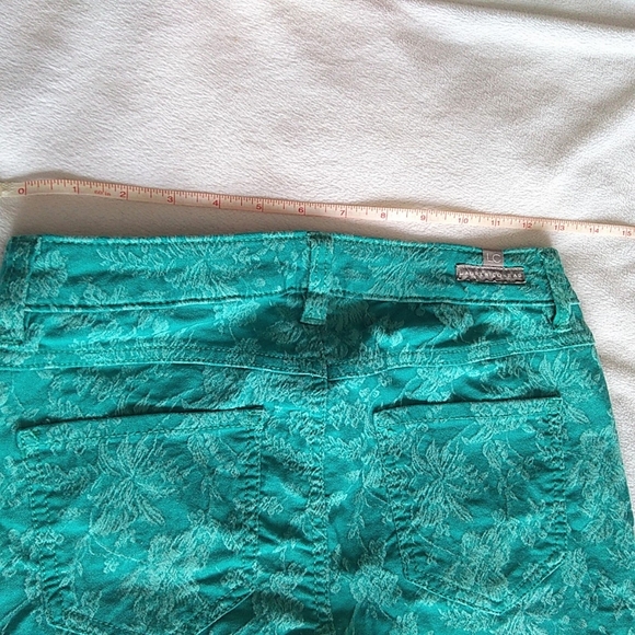 Lauren Conrad Teal Brocade Textured Flower Stretch Skinny Jeans Size 2 - Picture 6 of 10